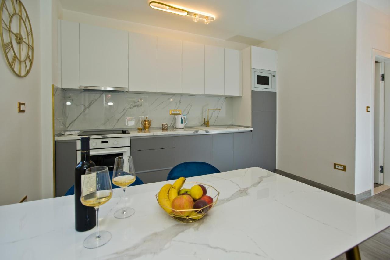 Luxury Apartment Veronika Hvar Town Luaran gambar